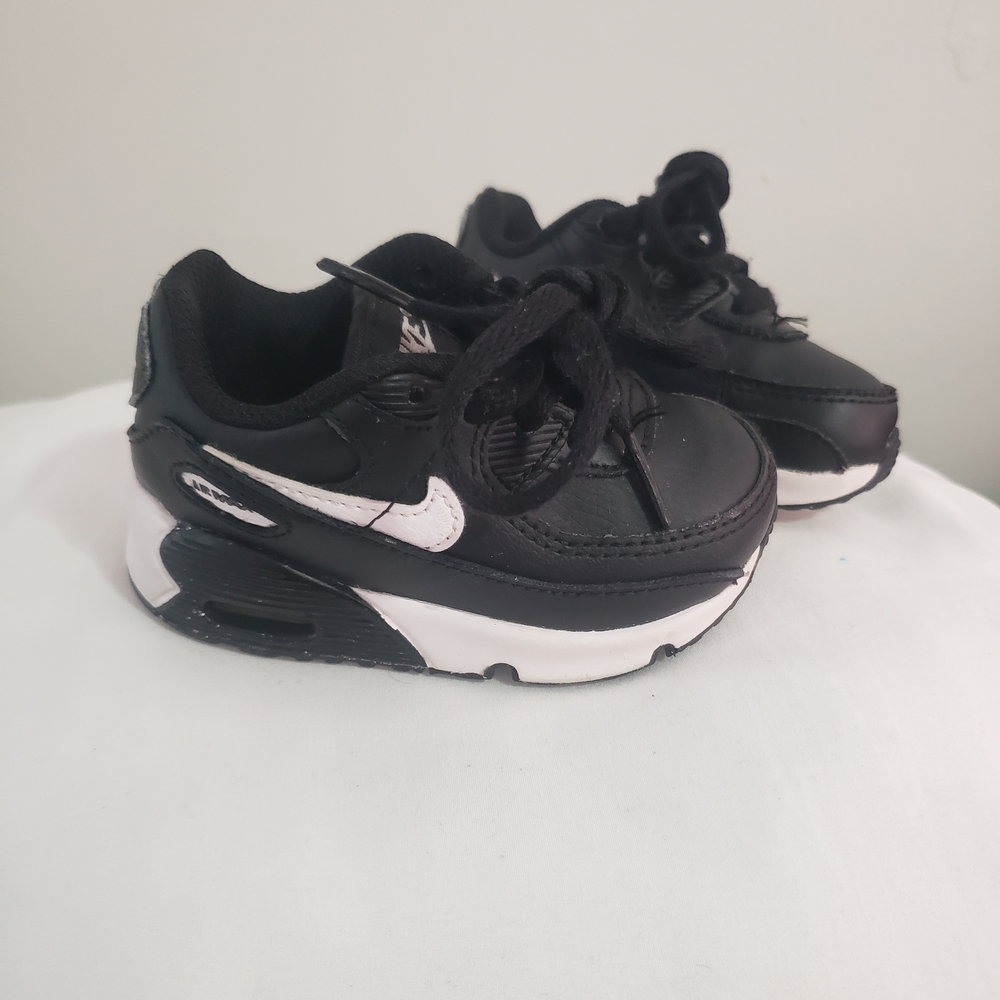 Nike Kids Black and White Sneakers